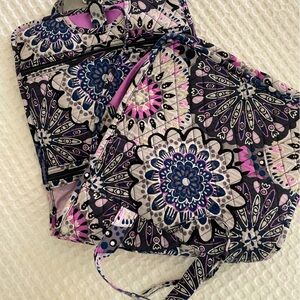 Vera bradley hanging travel bag!!